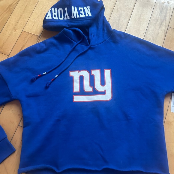 Team Apparel Tops - Women's New York Giants New Era Royal Foil Sleeve Pullover‎ Hoodie S